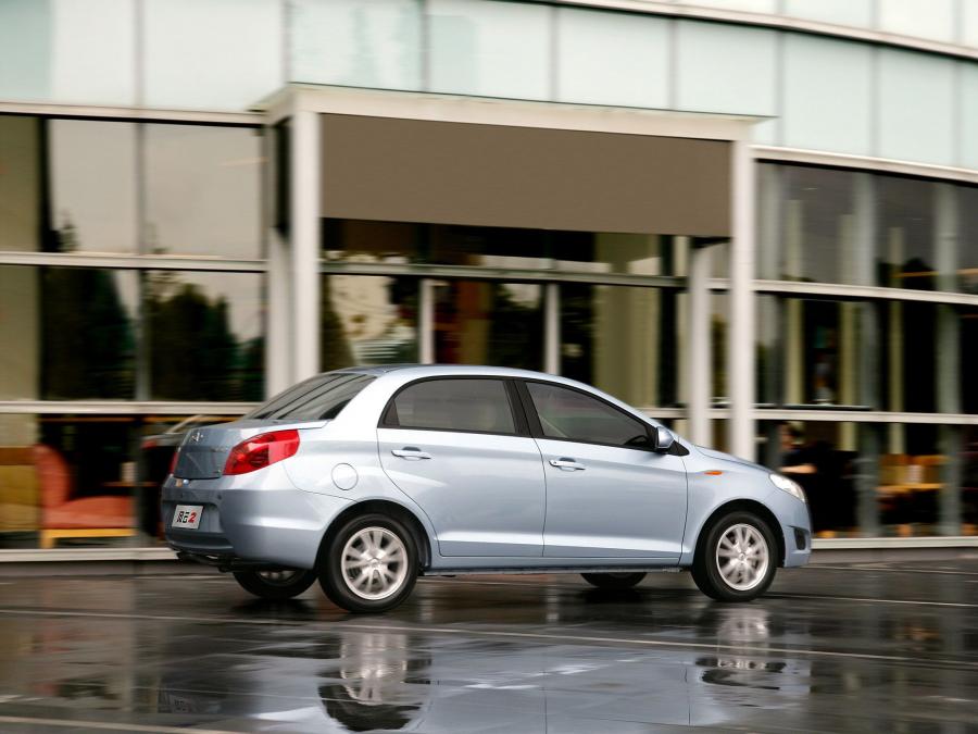  Chery Fulwin II Sedan Liftback 2009 года  (фото 3 из 8)